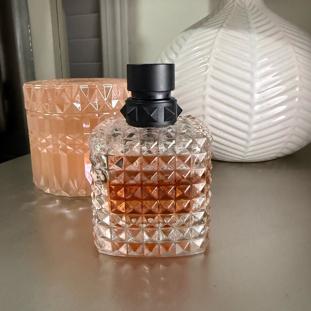 Valentino Donna Born In Roma Eau de Parfum with Bourbon - Picture 2 of 6